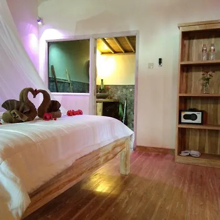 Tetebatu Flush Harmony Hotel Buitenkant foto