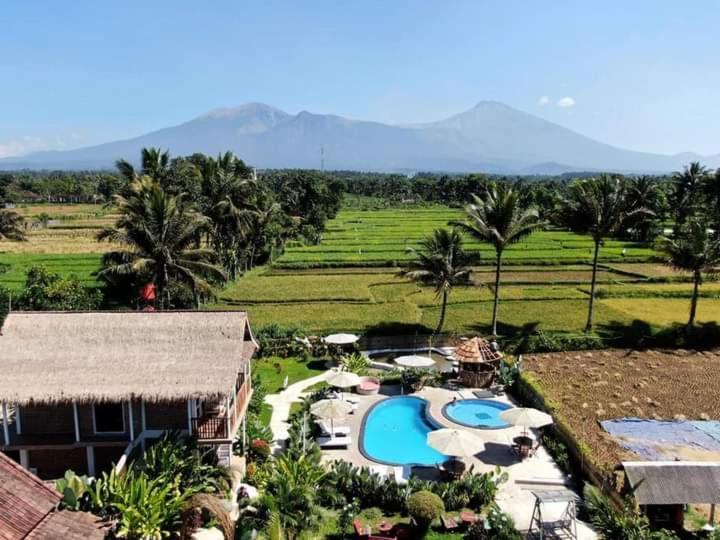 Vakantiepark Flush Harmony Tetebatu