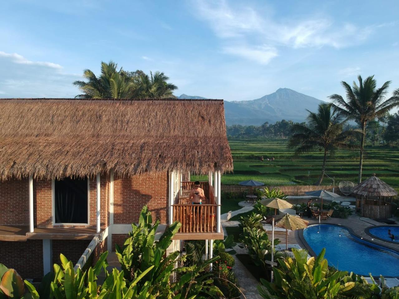 Vakantiepark Flush Harmony Tetebatu