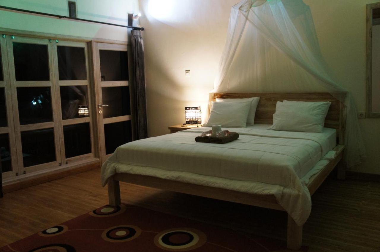 Flush Harmony Vakantiepark Tetebatu